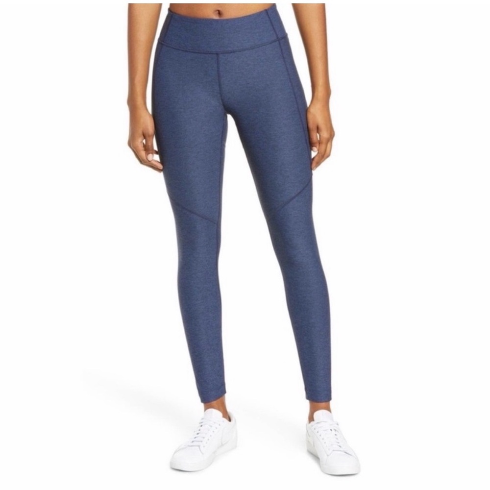 Outdoor Voices 7/8 Warmup Leggings in Navy EUC